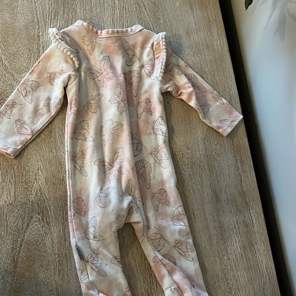 Badgley Mischka Butterfly Print Footie 3-6M - Picture 5 of 6
